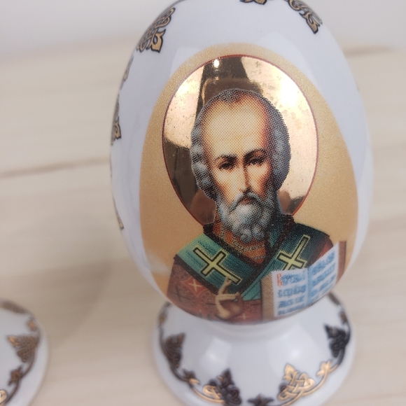 Korosten Porcelain Easter Egg Jesus Christ St. Nicholas Ukraine White & Gold - Picture 7 of 10